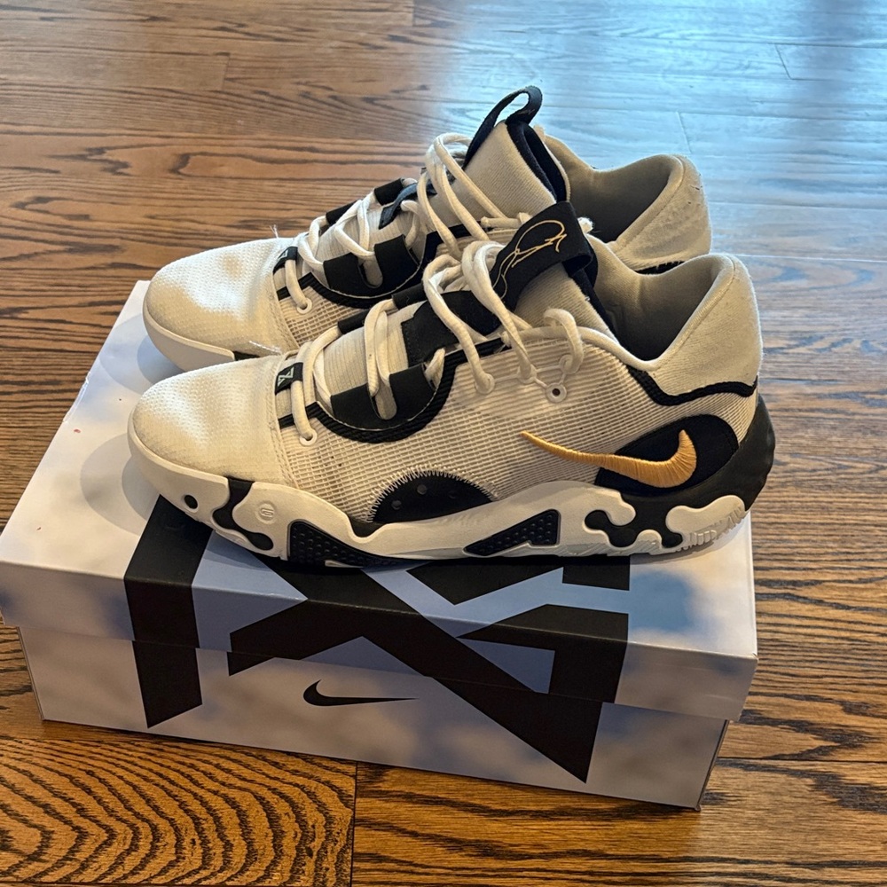 Nike PG 6 size 9M- white, black, gold